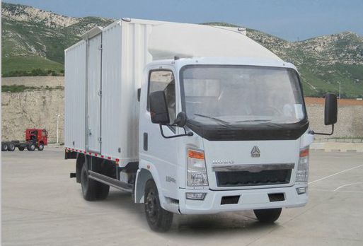 Caminhão Van SINOTRUK HOWO 4X2 10T