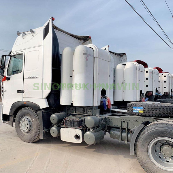 Caminhão trator SINOTRUK HOWO 6X4 420hp GNV