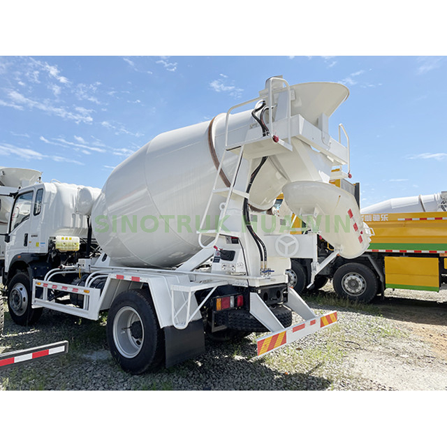 SINOTRUK CDW 4X2 caminhão betoneira-3CBM