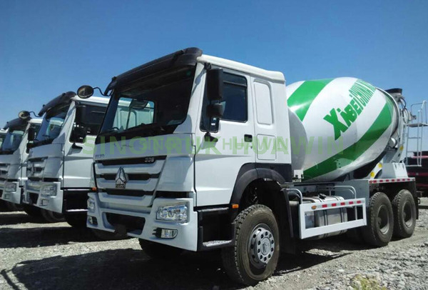 SINOTRUK HOWO 6X4 8CBM 10CBM com volante à esquerda, volante à direita, caminhão misturador de concreto