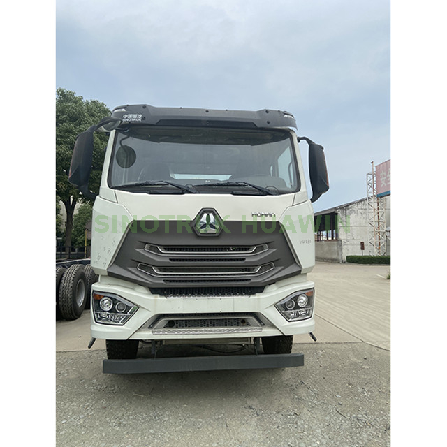 Caminhão Misturador de Concreto HOWO 6X4-10CBM