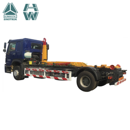 Caminhão de lixo com braço de gancho SINOTRUK 4X2