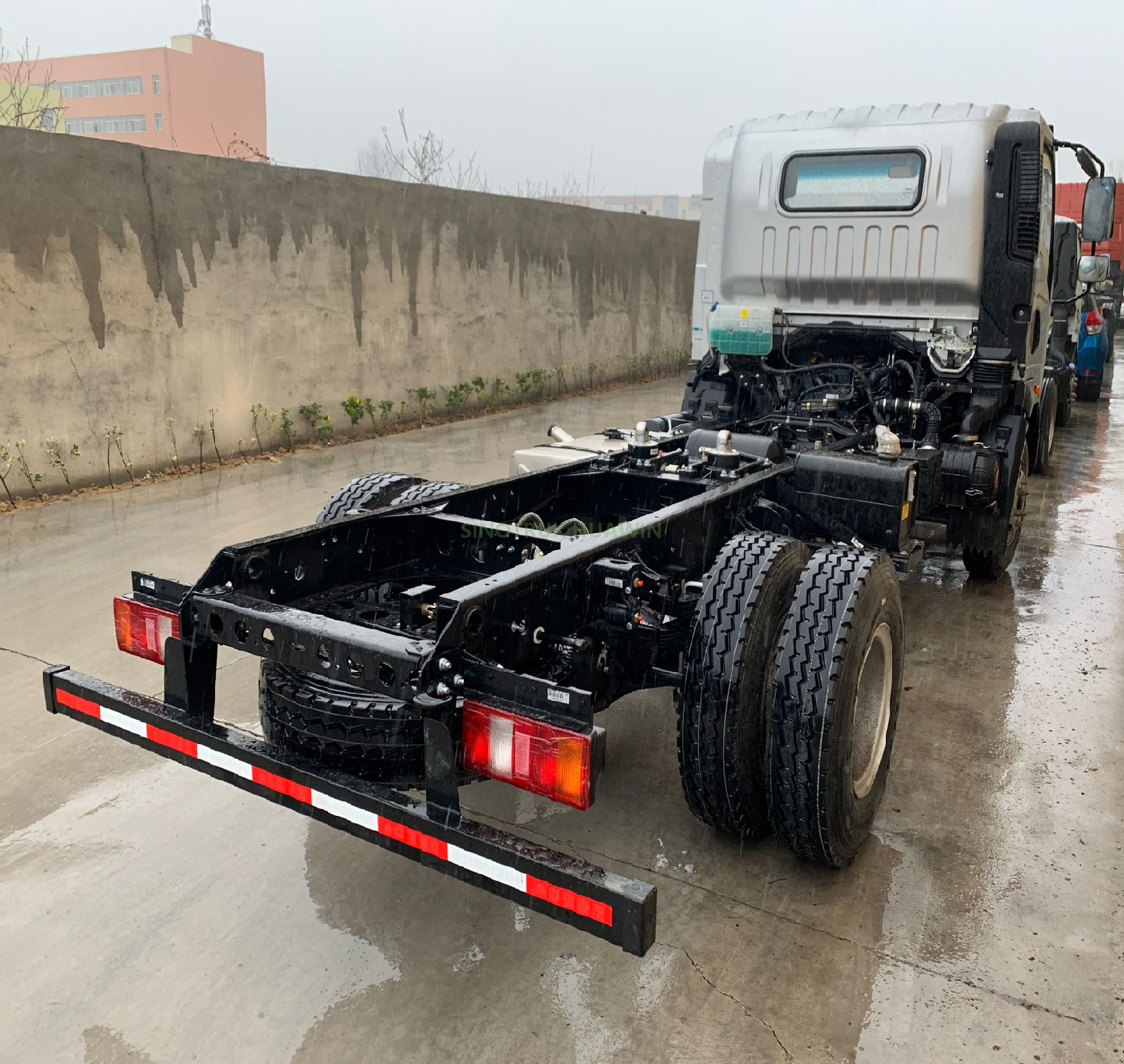 Chassi de carga SINOTRUK HOWO 4×2 6 rodas para serviço leve 10T para a Etiópia