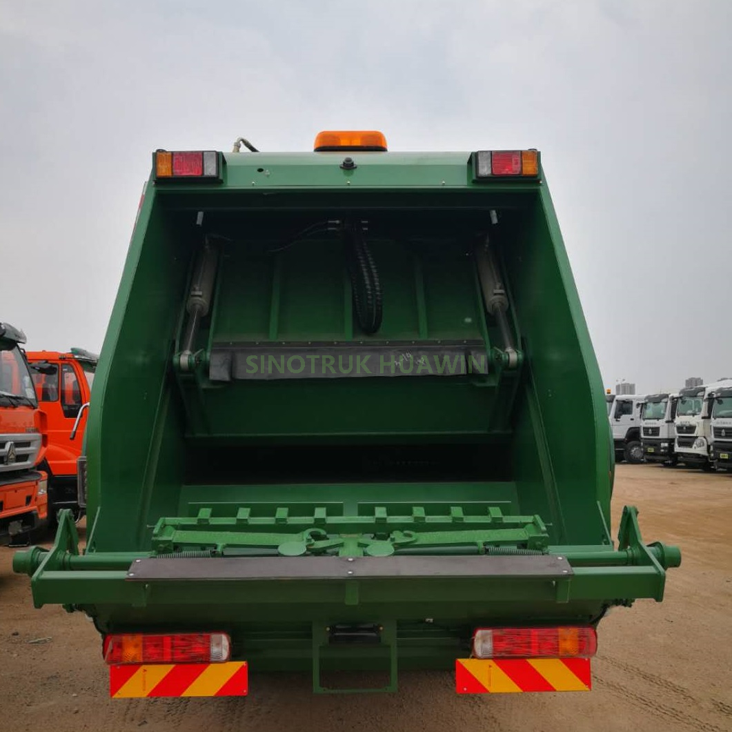 Caminhão compactador de lixo Sinotruk Howo 6x4