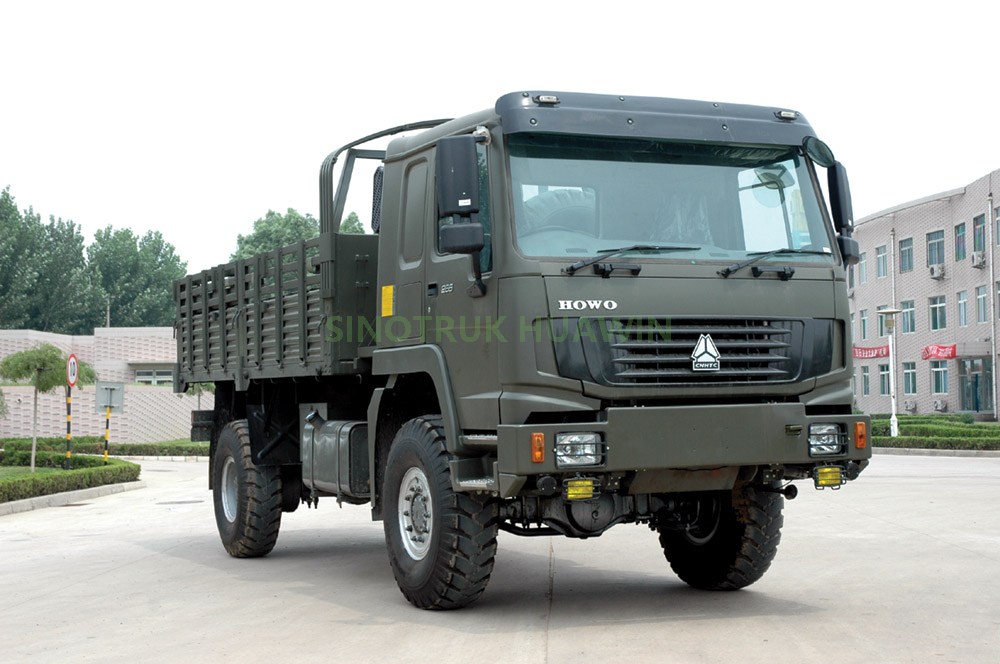 Caminhão de carga com tração nas quatro rodas HOWO 4X4